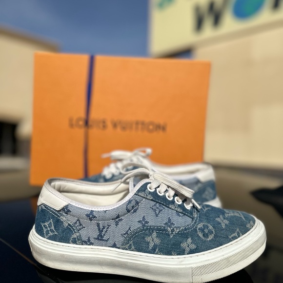 Luise Vuitton denim shoes very good condition looking $400 - Picture 2 of 3